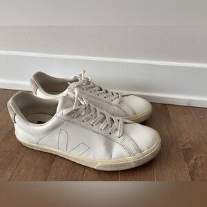 Veja women’s White Sneakers